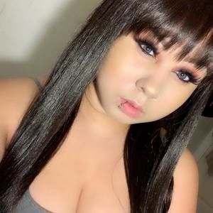 Meet your Posher, Aly